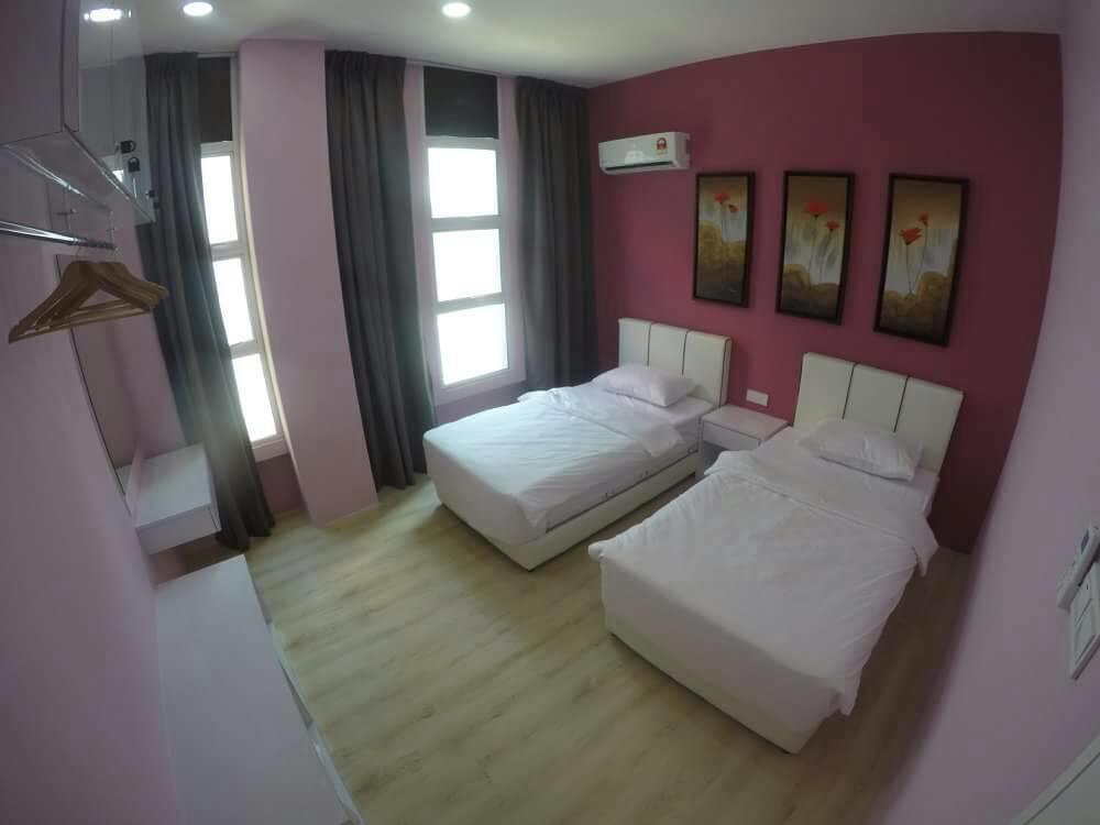 Xenia Homestay クチン エクステリア 写真